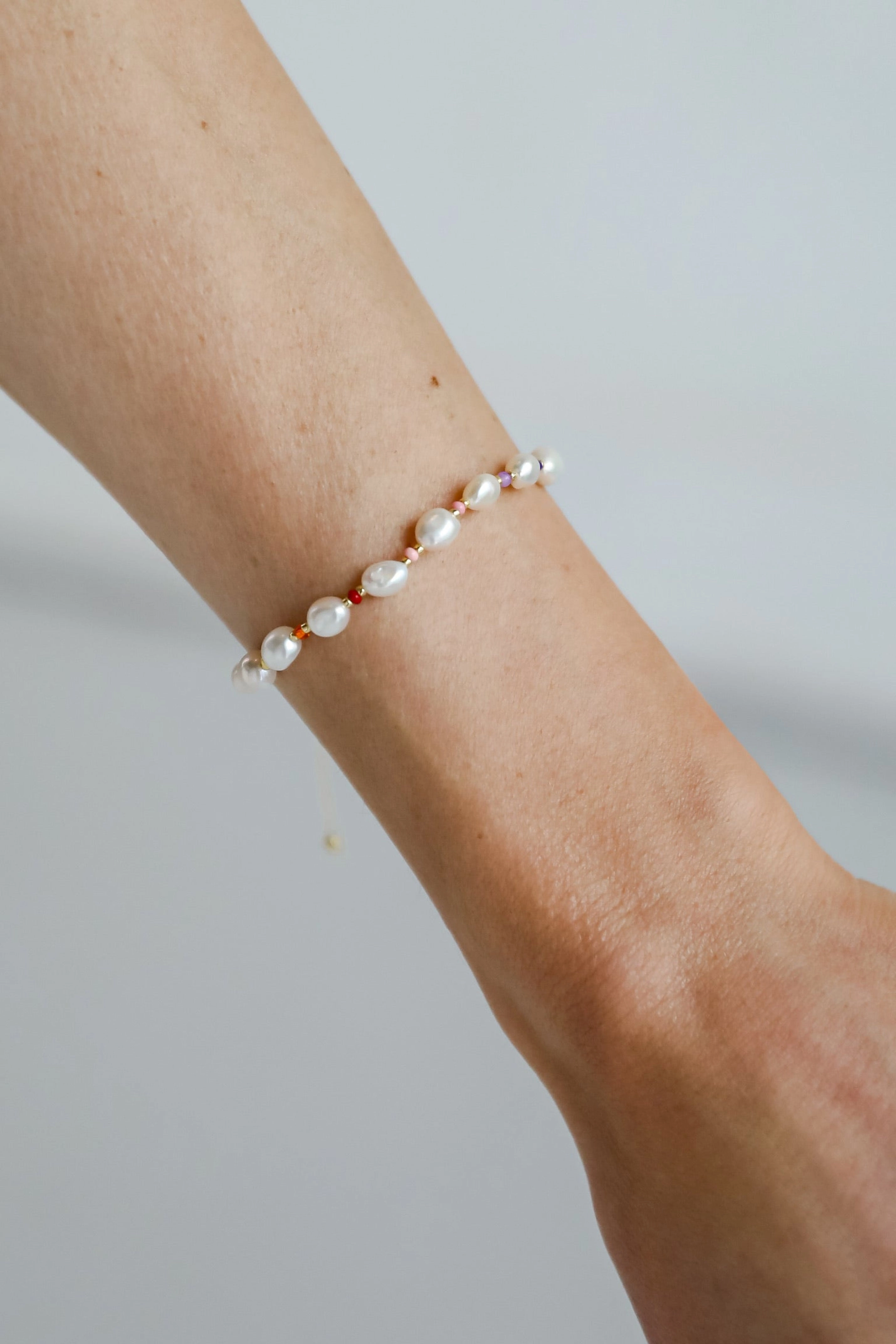 Amber White Pearl Bracelet