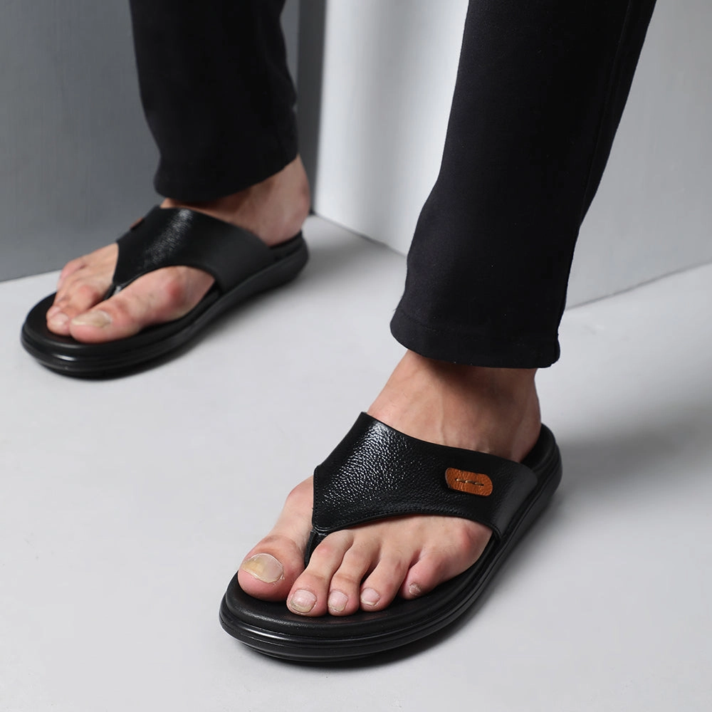 Healers Casual Black Slipper For Men MDL-05 By Liberty